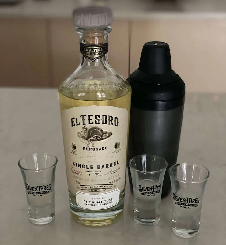 El Tesoro Reposado Tequilia "Selected By The Rum House" 750 Ml